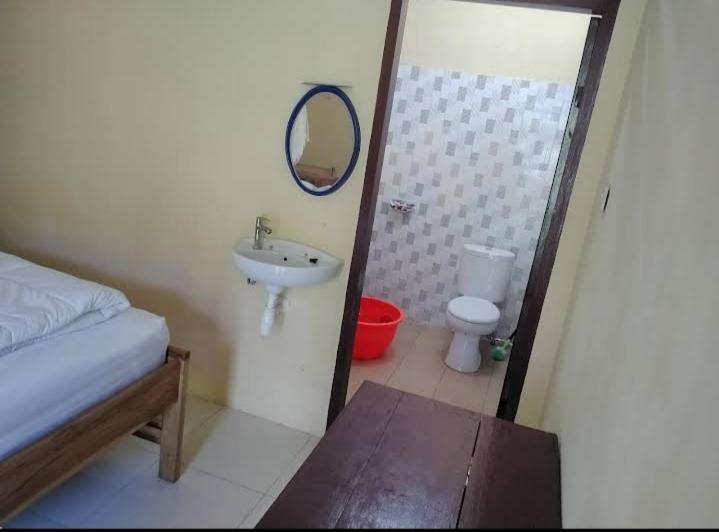 Wisma Kelimutu Ende Bagian luar foto