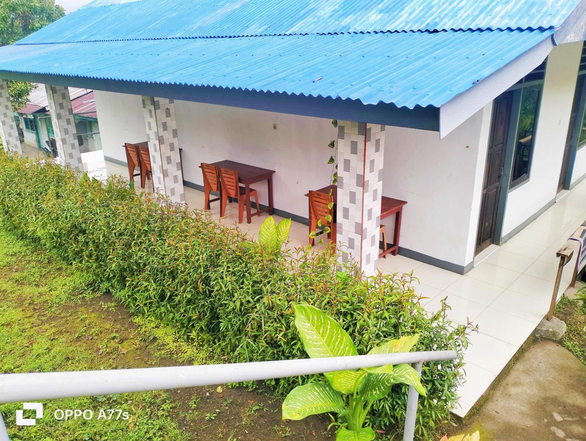 Wisma Kelimutu Ende Bagian luar foto